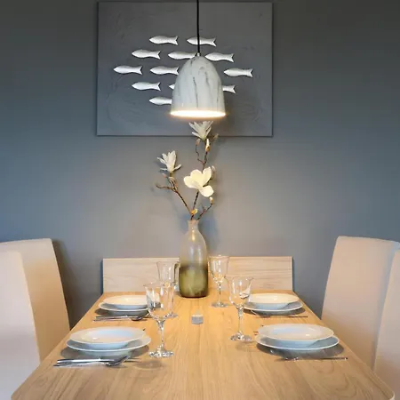 Lovely In With House Sea View Apartamento